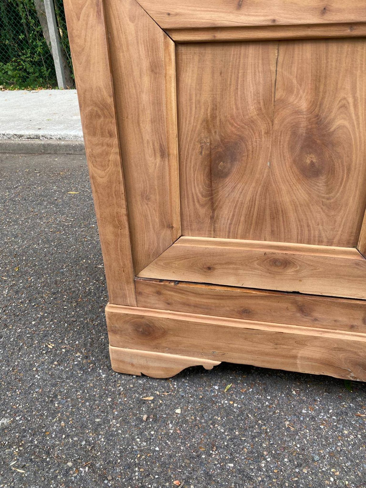 18th-century stripped buffet in solid walnut