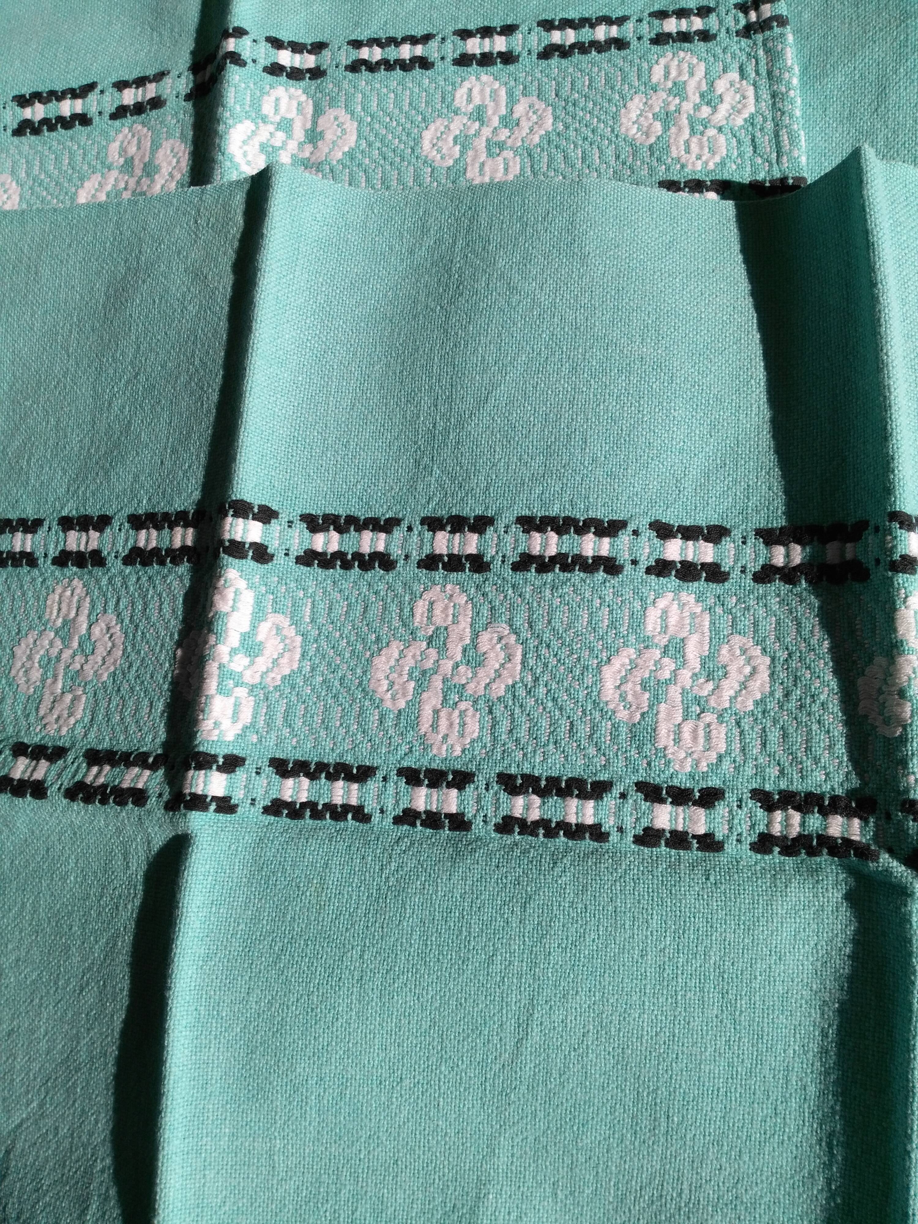 Nappe and 12 water green cotton towels, Basque handicrafts