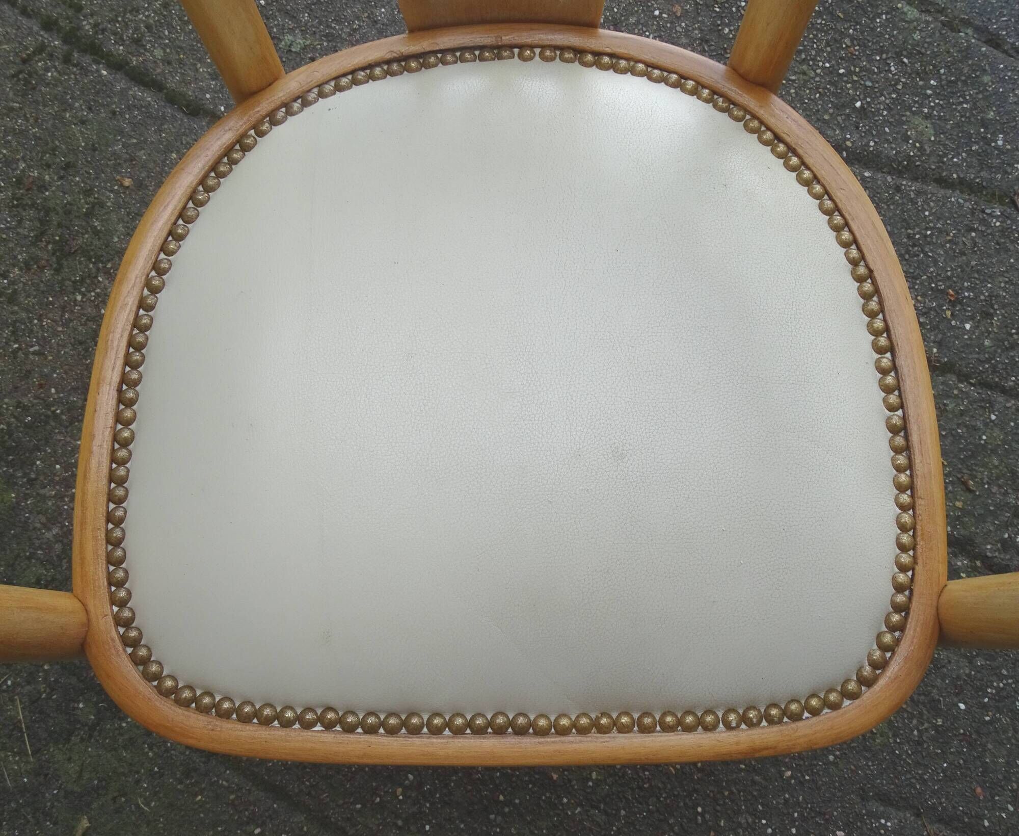 Pair of Thonet Art Deco armchairs No. A969 F Ca 1936, leather seat