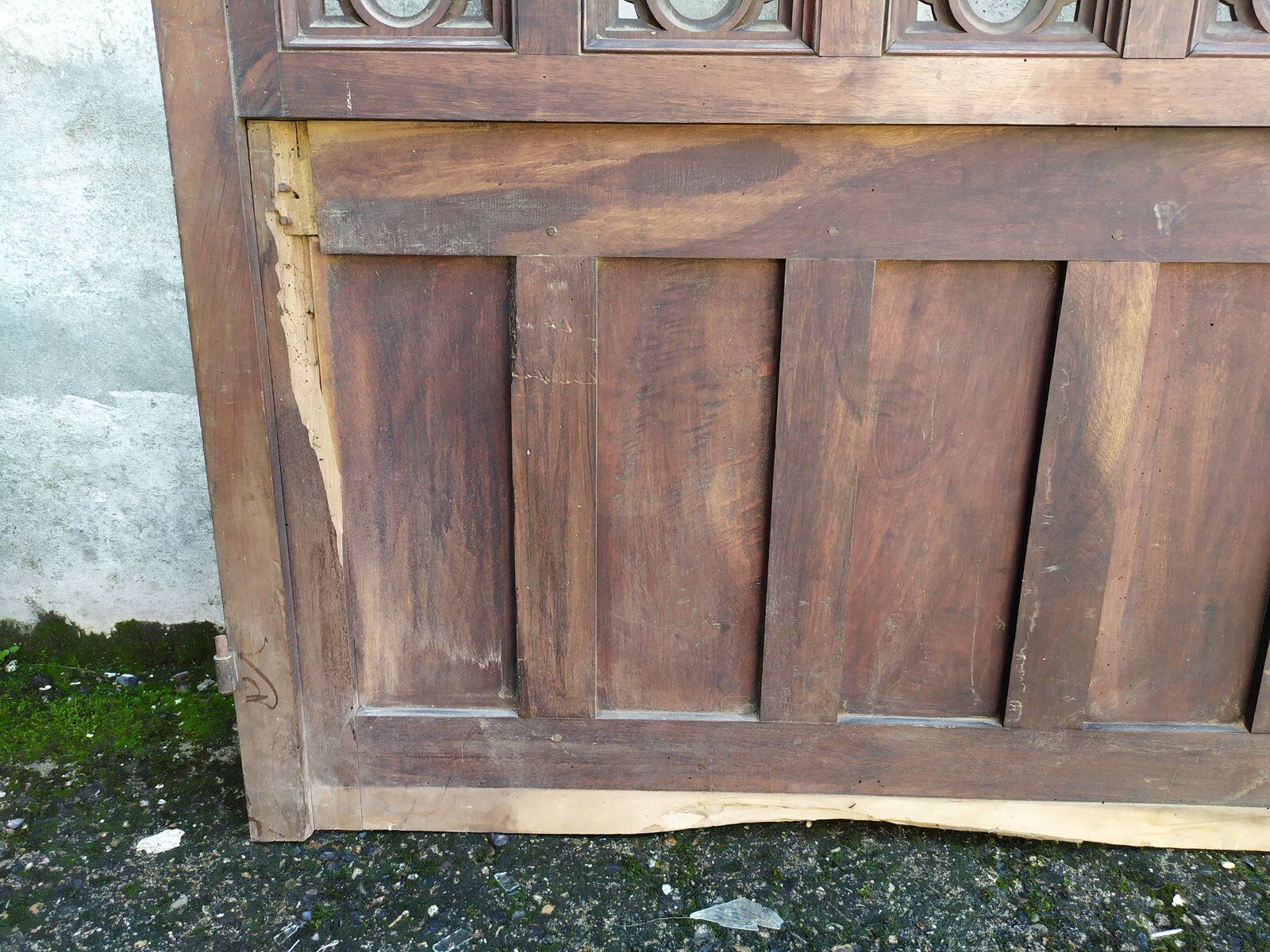 Boiserie claustra style gothique