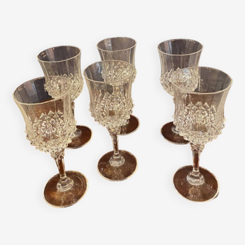 Verres a vin sur pied en cristal annees 80 avec pointes de diamants