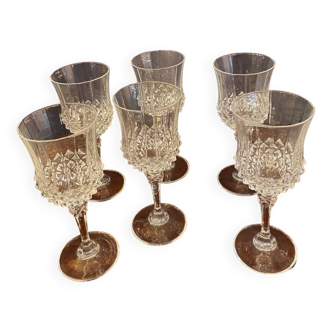 Verres a vin sur pied en cristal annees 80 avec pointes de diamants