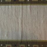 Tapis à tissage plat Röllakan rose et blanc moderne scandinave, Suède, années 1960.