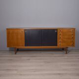 VINTAGE 1960S SIDEBOARD IN TEAK WOOD BY ITALIAN DESIGN