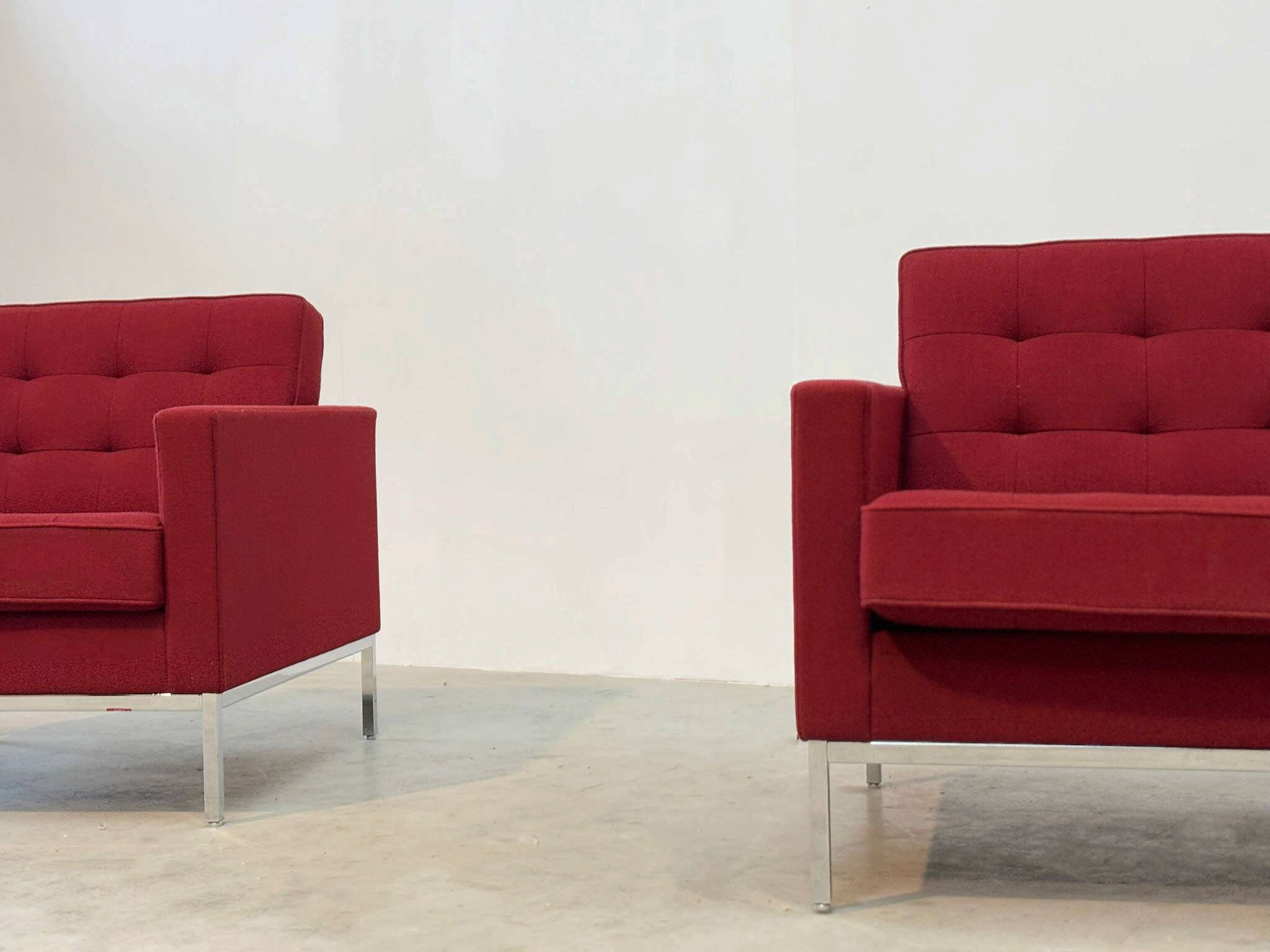 Set of two Florence Knoll lounge chairs