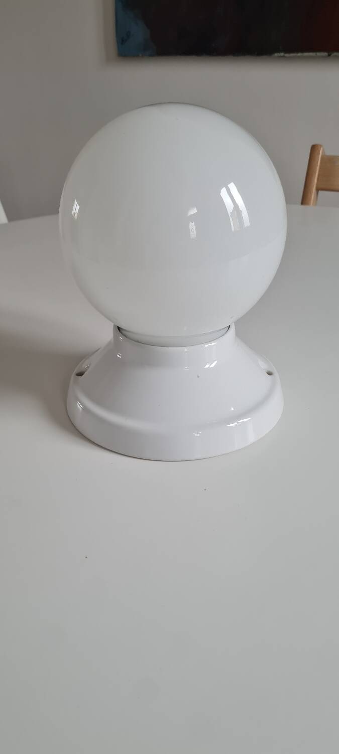 Opaline glass and ceramic wall light