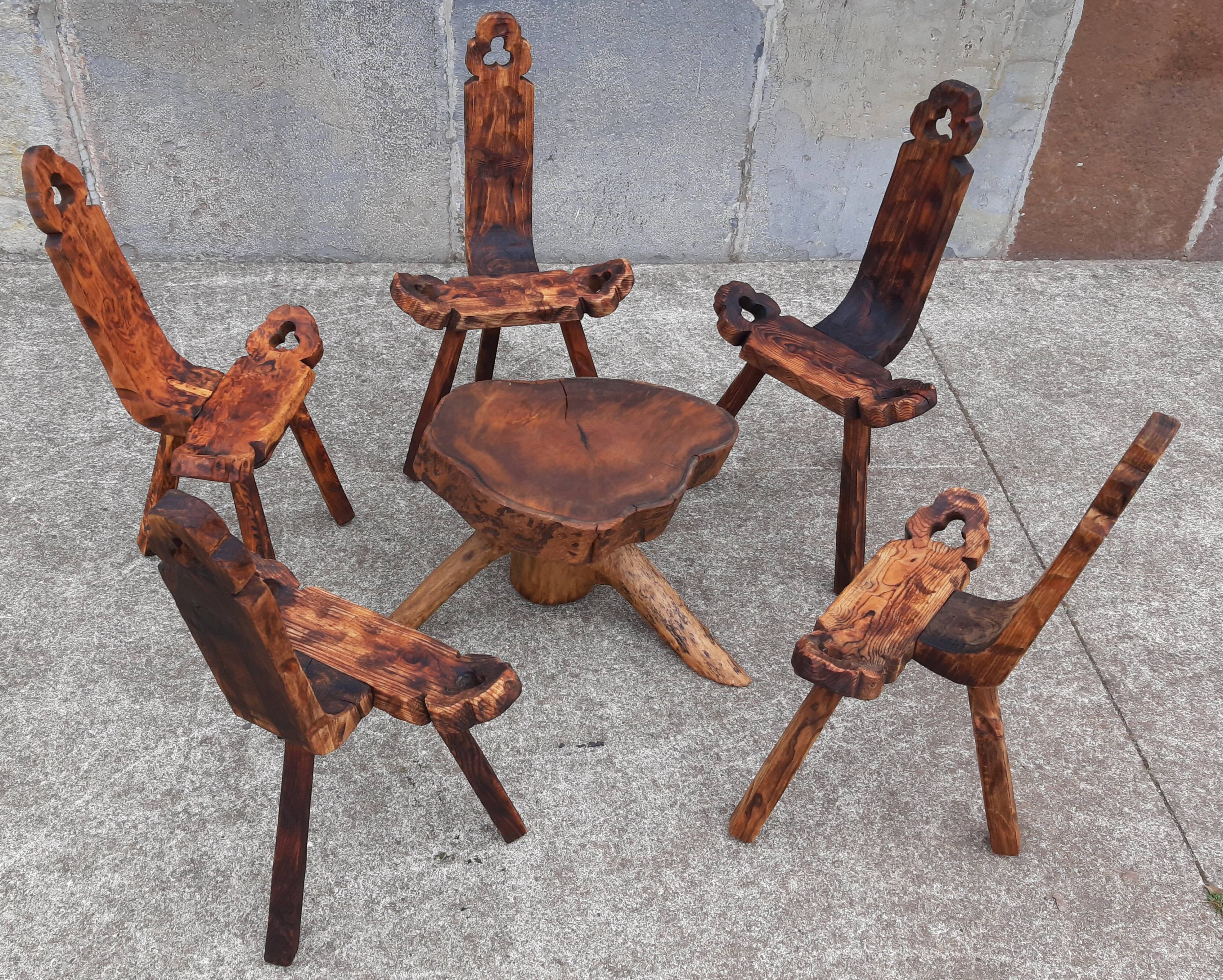 Set of 5 wooden tripod chairs