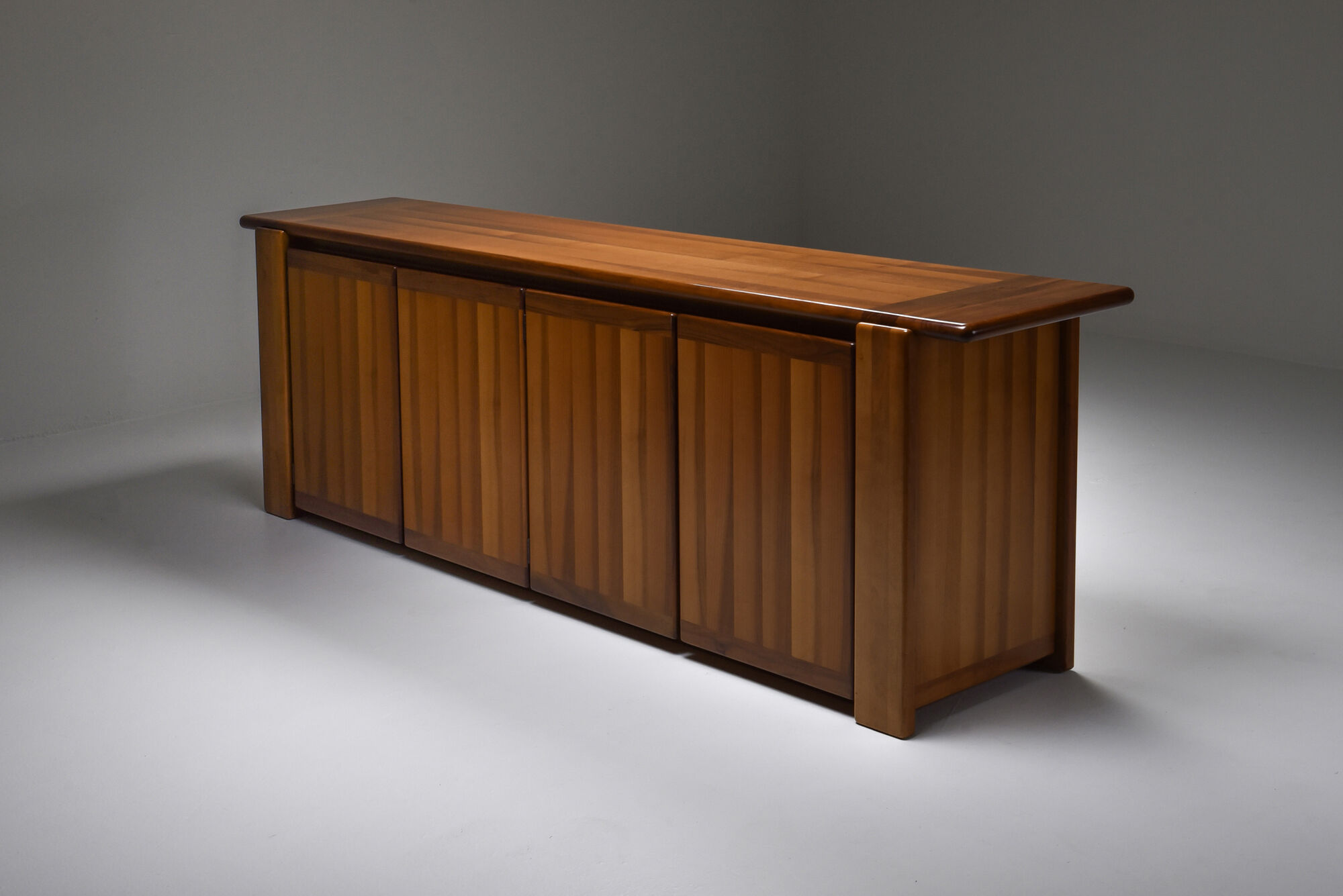 Enfilade 'sapporo' de Mario Marenco pour Mobilgirgi 1970