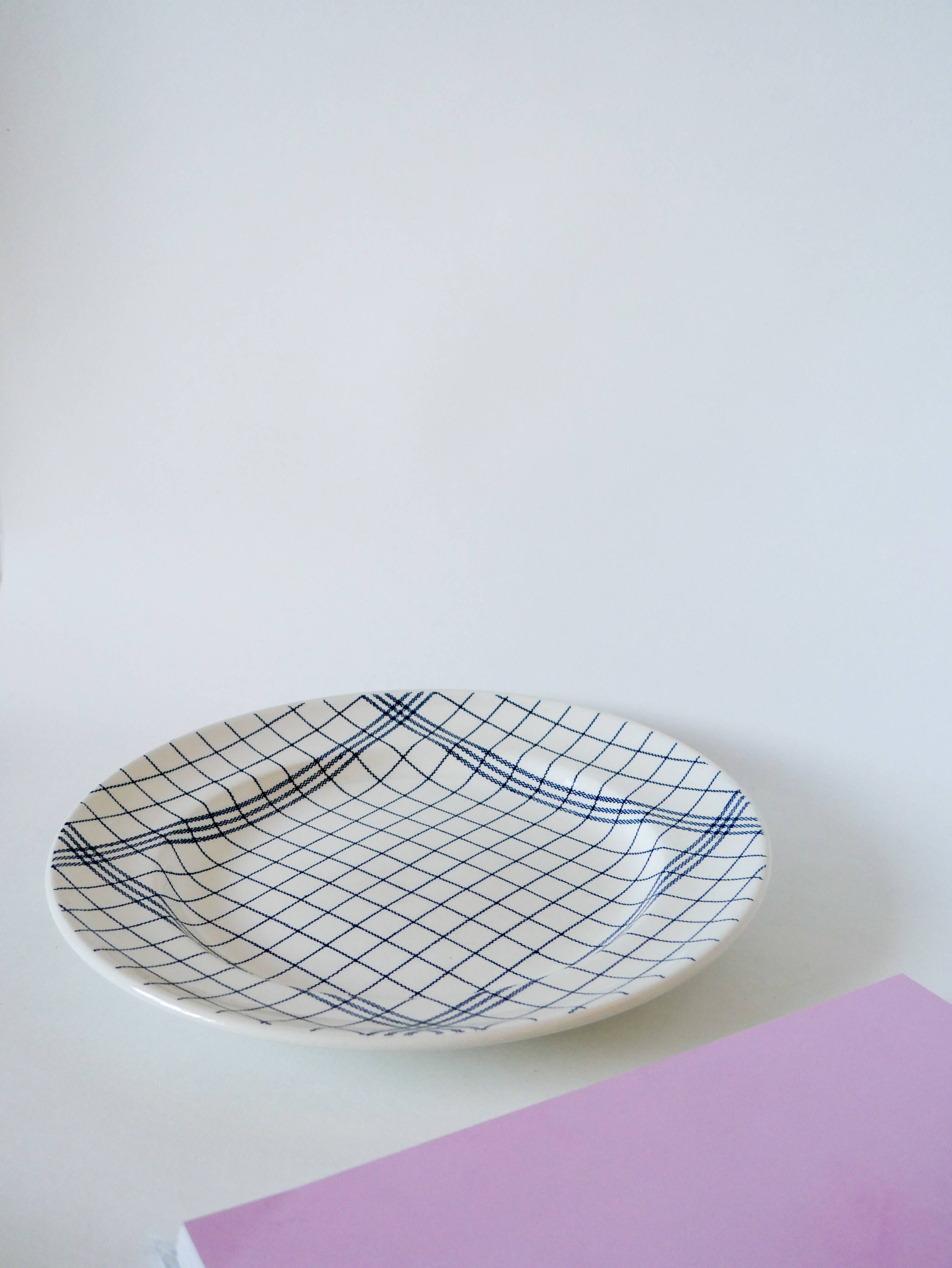 large round dish Gien blue and white striped 1960
