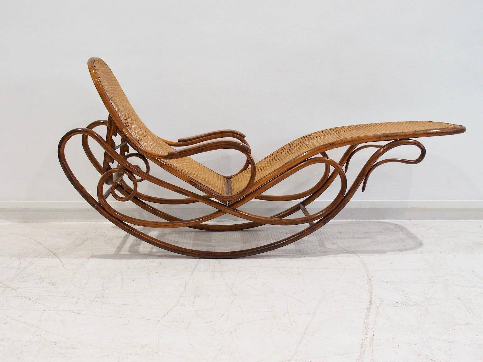 Thonet rocking chair, model 7500