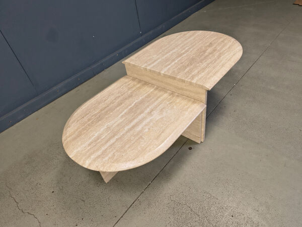 Paire de tables basses en travertin vintage ou tables d'appoint, années 1970.