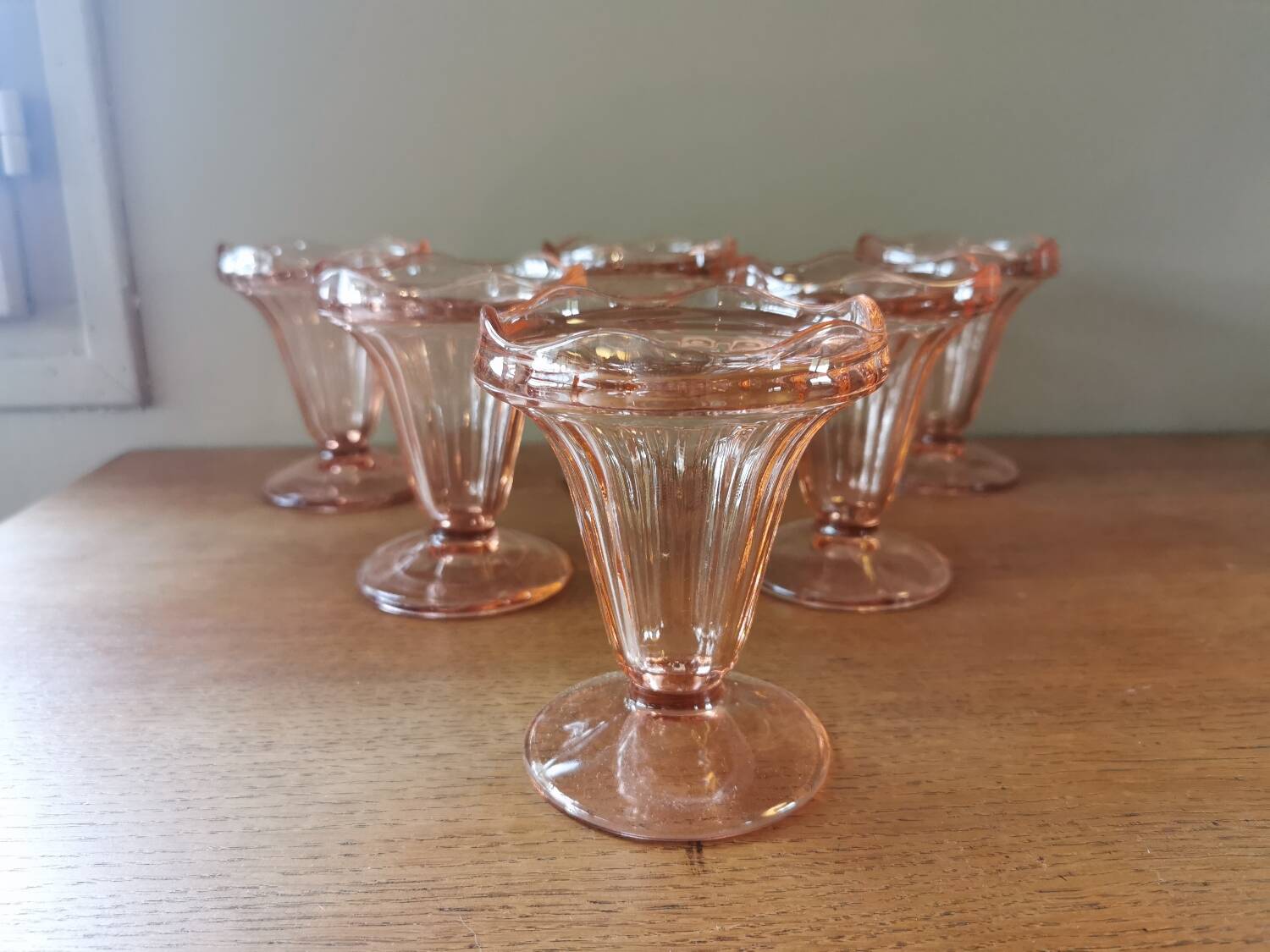 Set of 6 vintage pink glass ice cream cups
