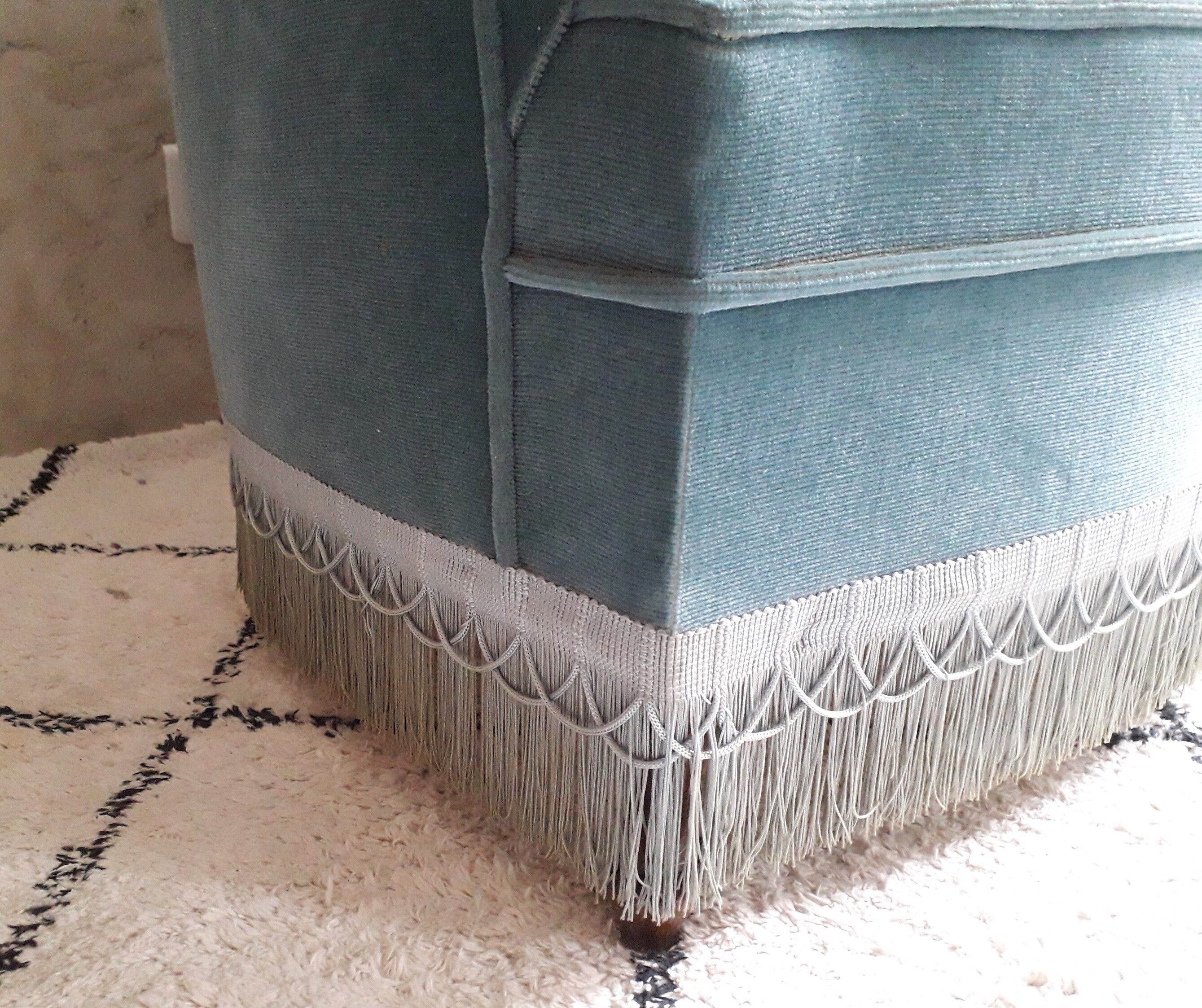 Blue velvet toad sofa