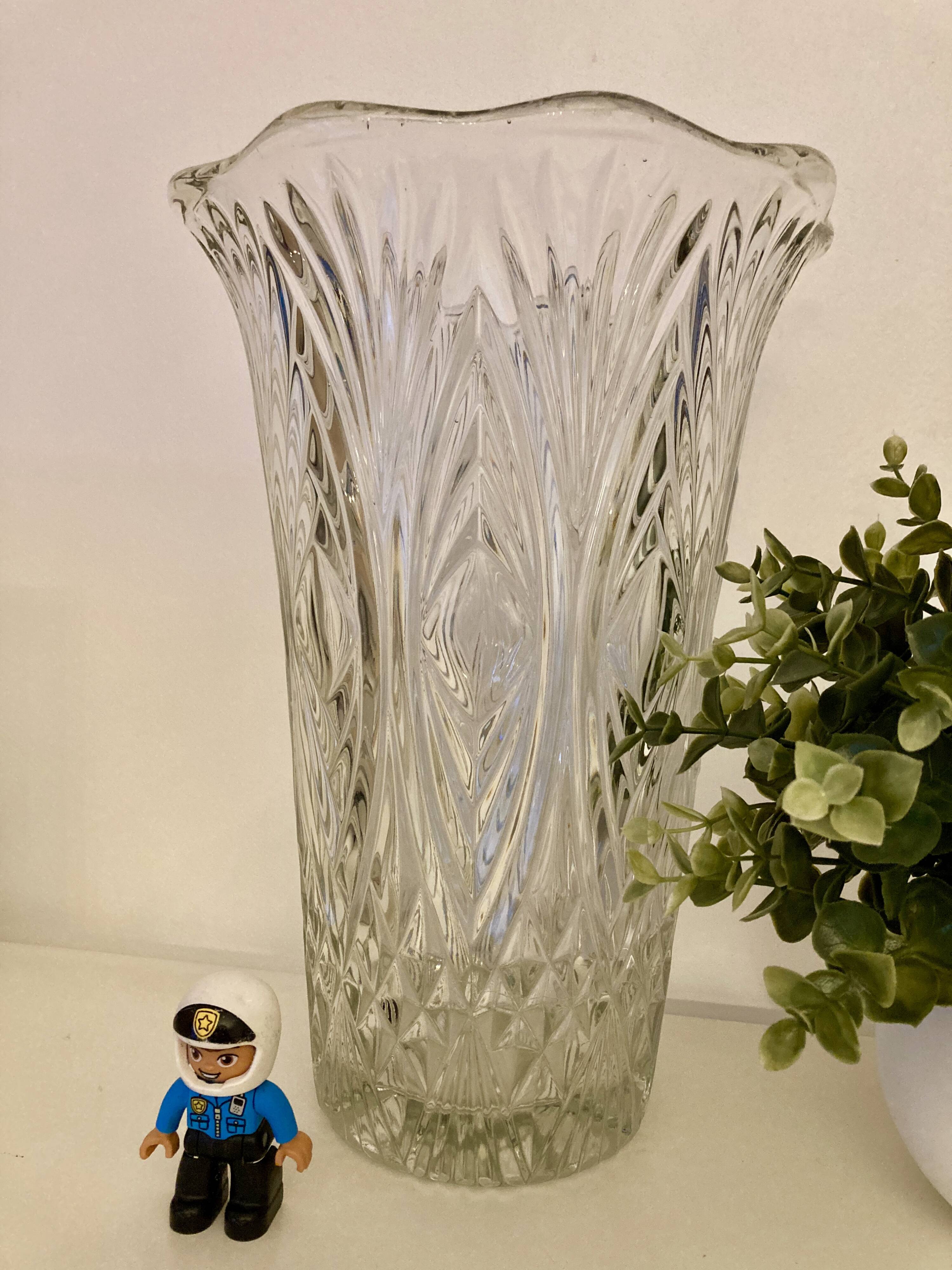 Molded glass vase