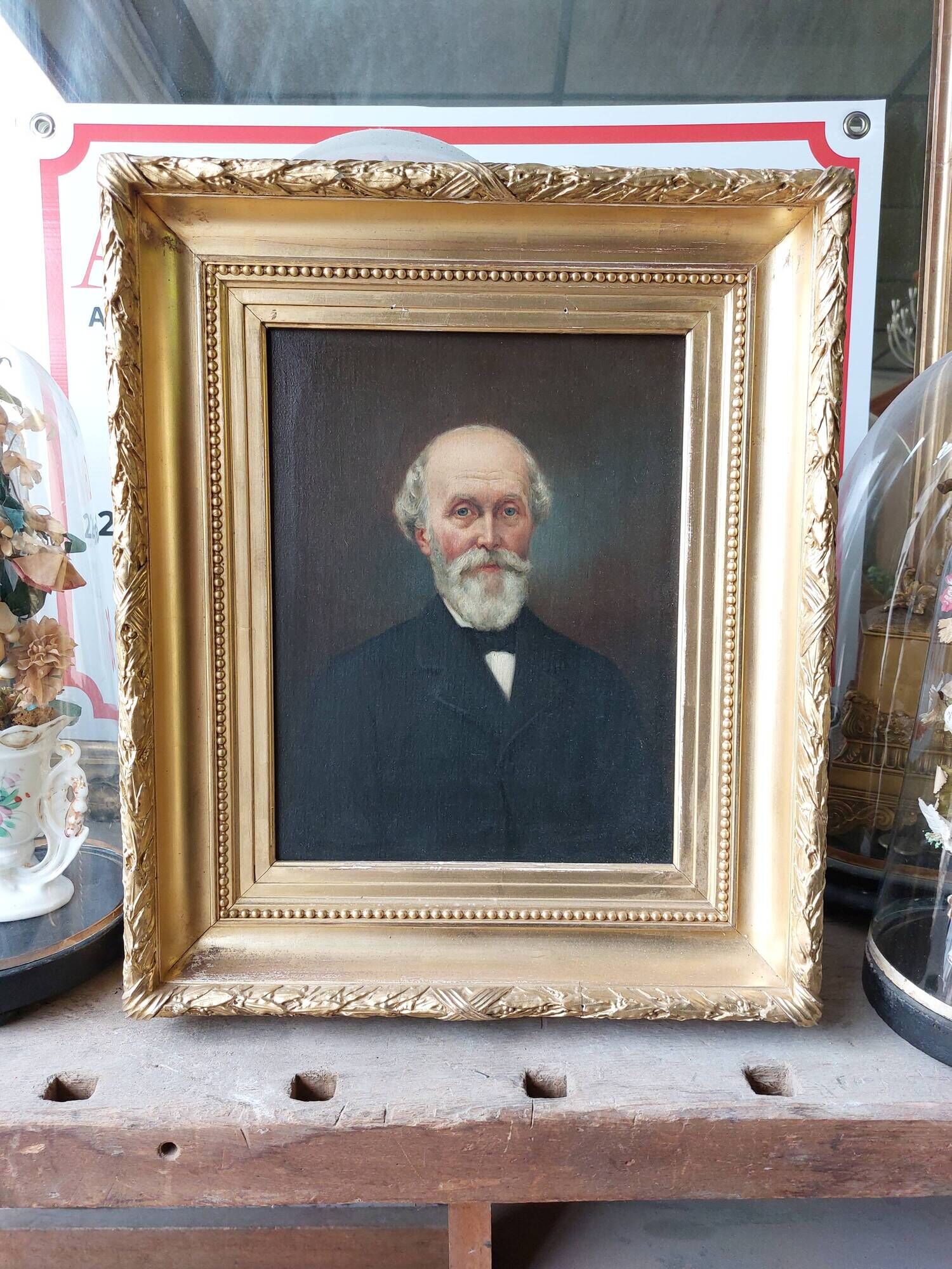 Painting Portrait of an ancient man 19th with gilded wooden frame