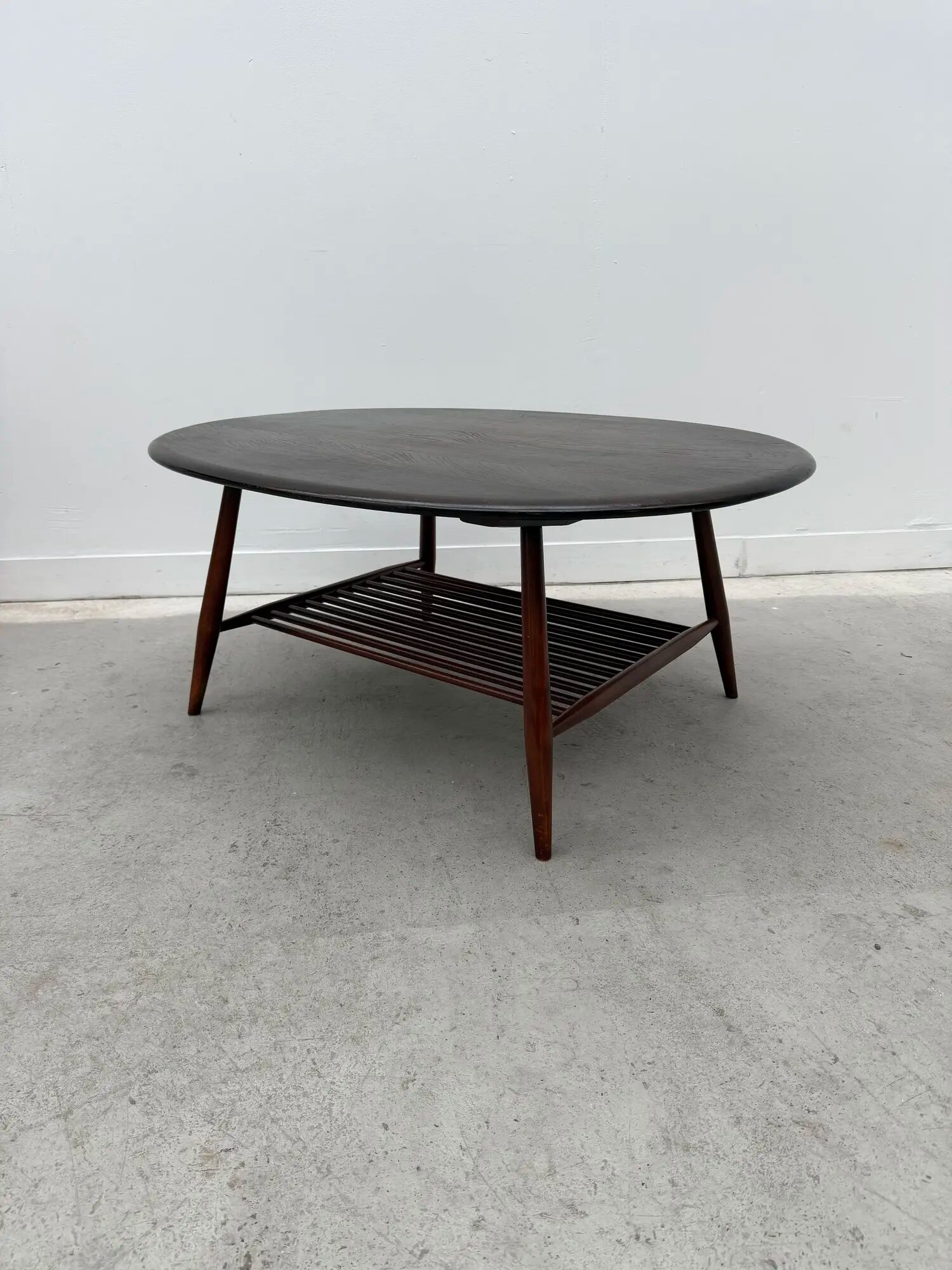 Table basse de Lucian ERCOLANI pour ERCOL, Angleterre 1960