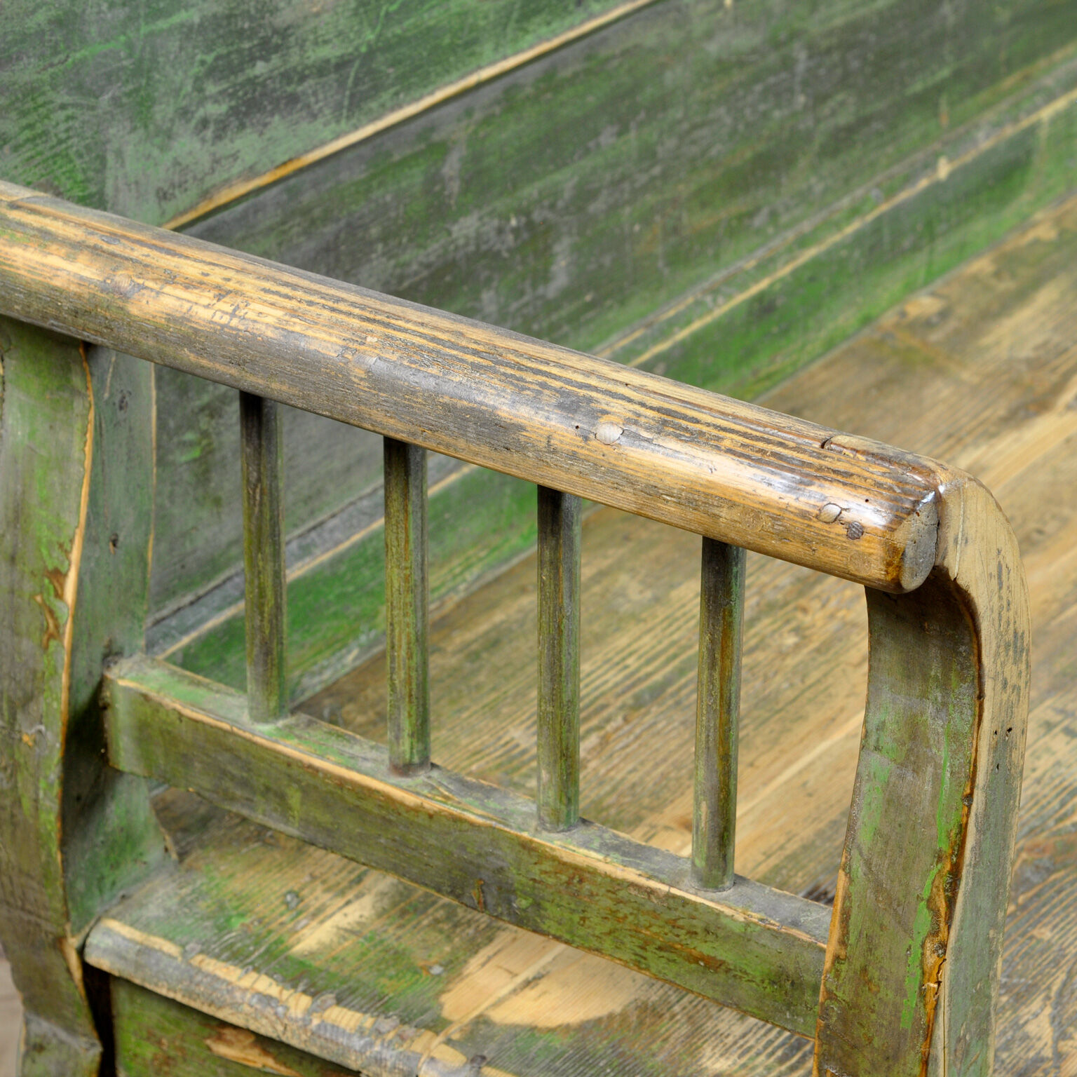 Antique pine bench, 1920s