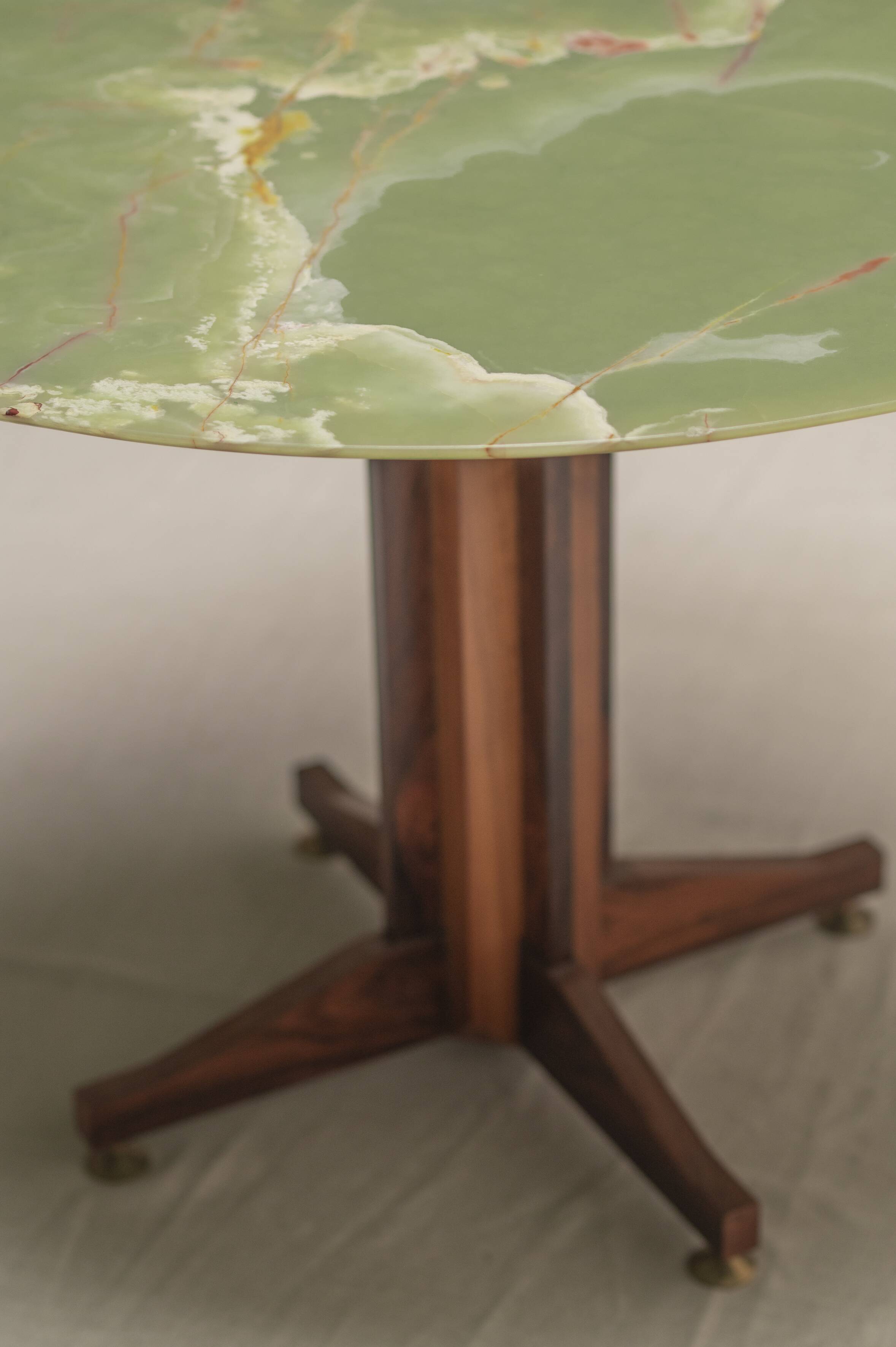 Onyx and brass dining table after Ignazio Gardella