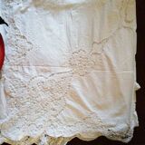 White tablecloth