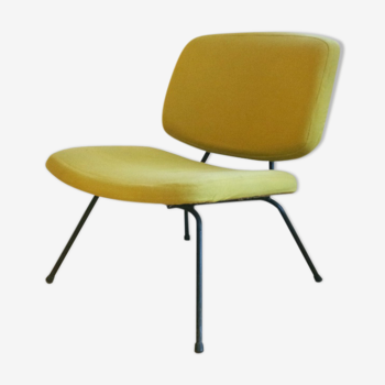 Pierre Paulin's CM190 armchair