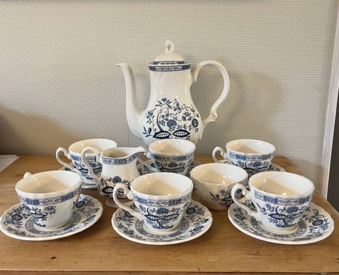 Blue Onion tea service by Myott Meakin 1982