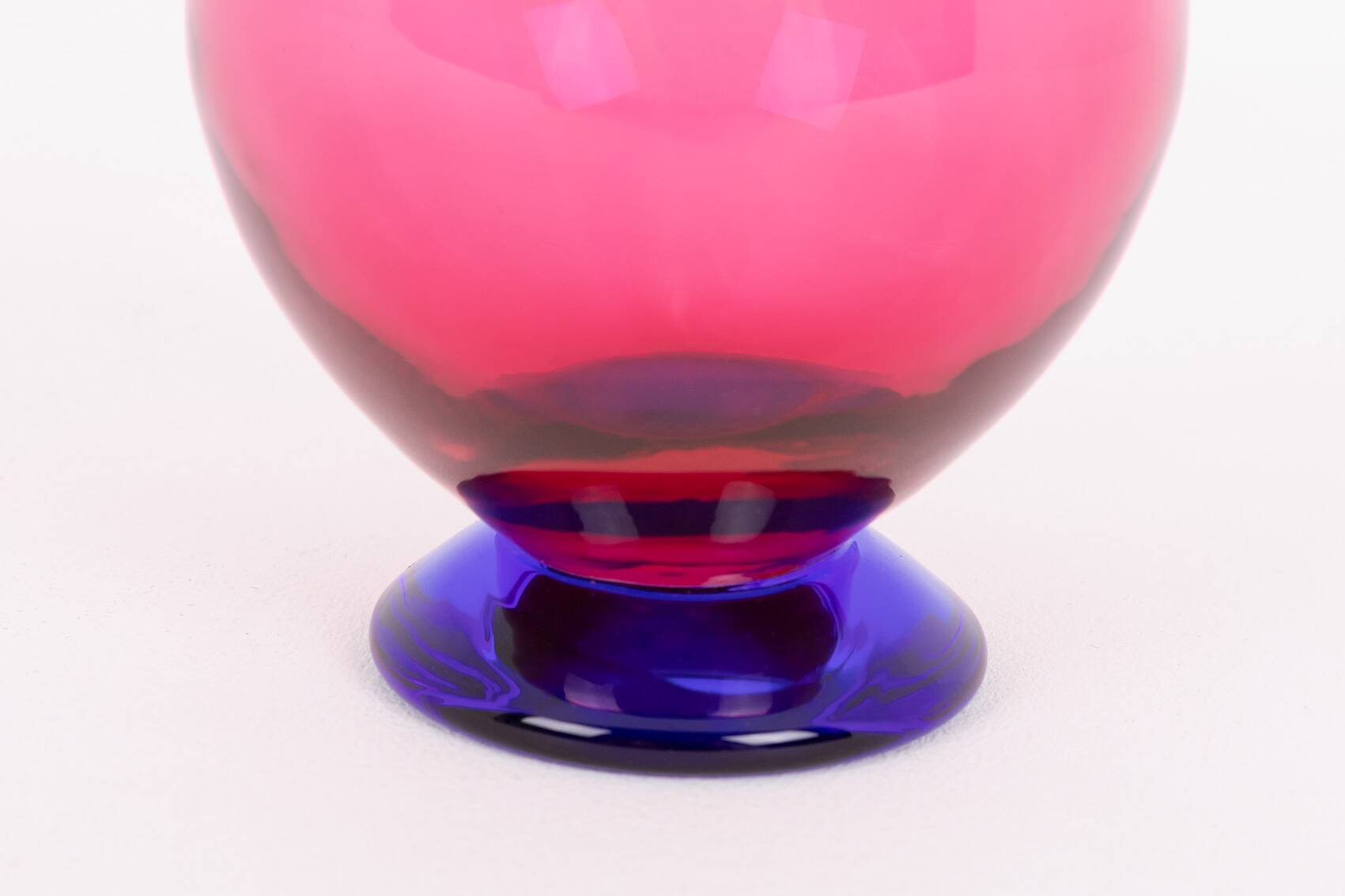 ‘Solo’ vase by Erika Lagerbielke for Orrefors