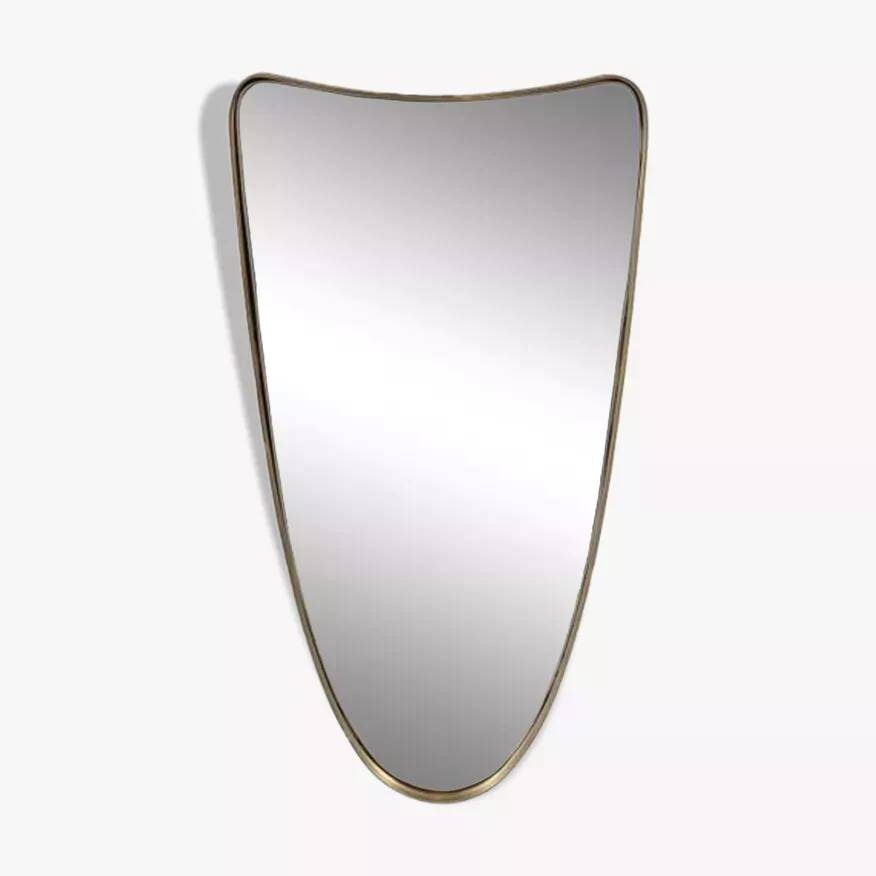 Free-form rearview mirror with brass outline - 60x30cm