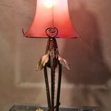 Wrought iron lamp from 1920 to 30, with gold patina with pretty pink tulip 39x16
