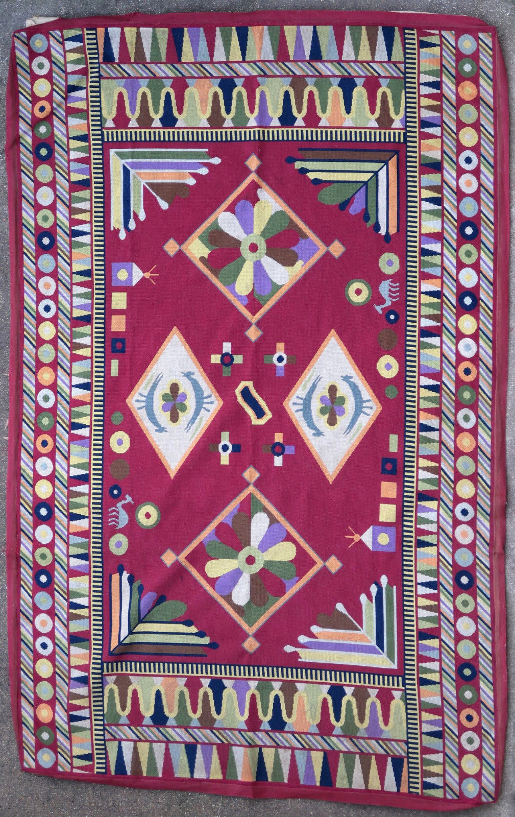 Tapis Needlepoint 1950 205 X 130 cm.