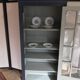 Armoire vitrée parisienne