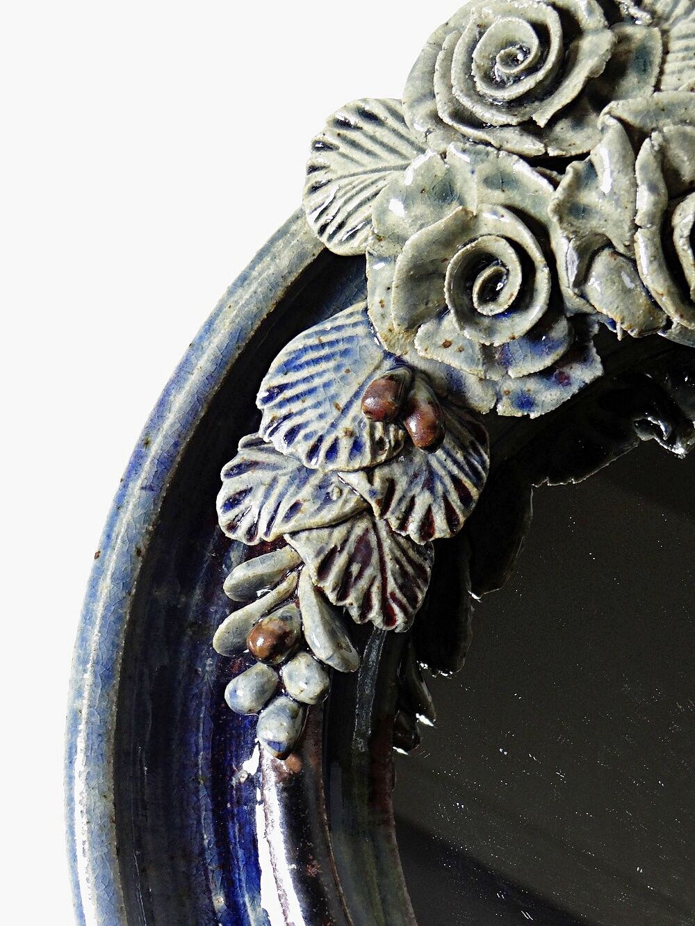 Round wall mirror in blue stoneware La Borne Catido floral decoration 1960 - Accidents