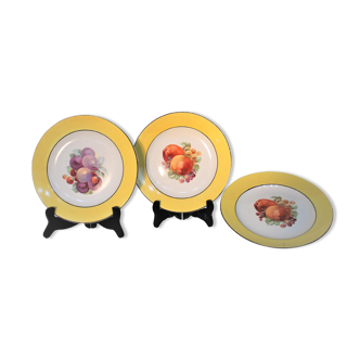 3 assiettes a desserts en porcelaine ''Saint Amand'' ''L'AMANDINOISE''