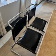 4 chaises MR10 Ludwig Mies Van Der Rohe