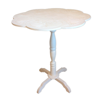 White side table in painted wood and decorated top