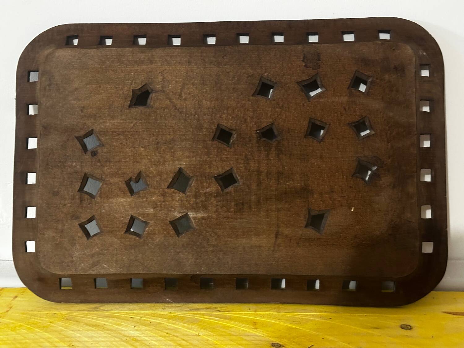 Grand Plateau/ Vintage 1950s Ashtray in Carved Wood