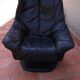 Fauteuil cuir scandinave pivotant pied central 1970 vintage