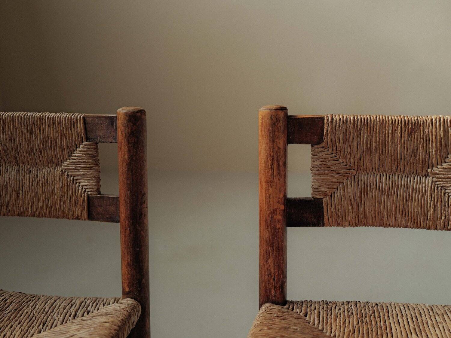 Handcrafted chairs in solid pine and woven straw – France, circa 1950