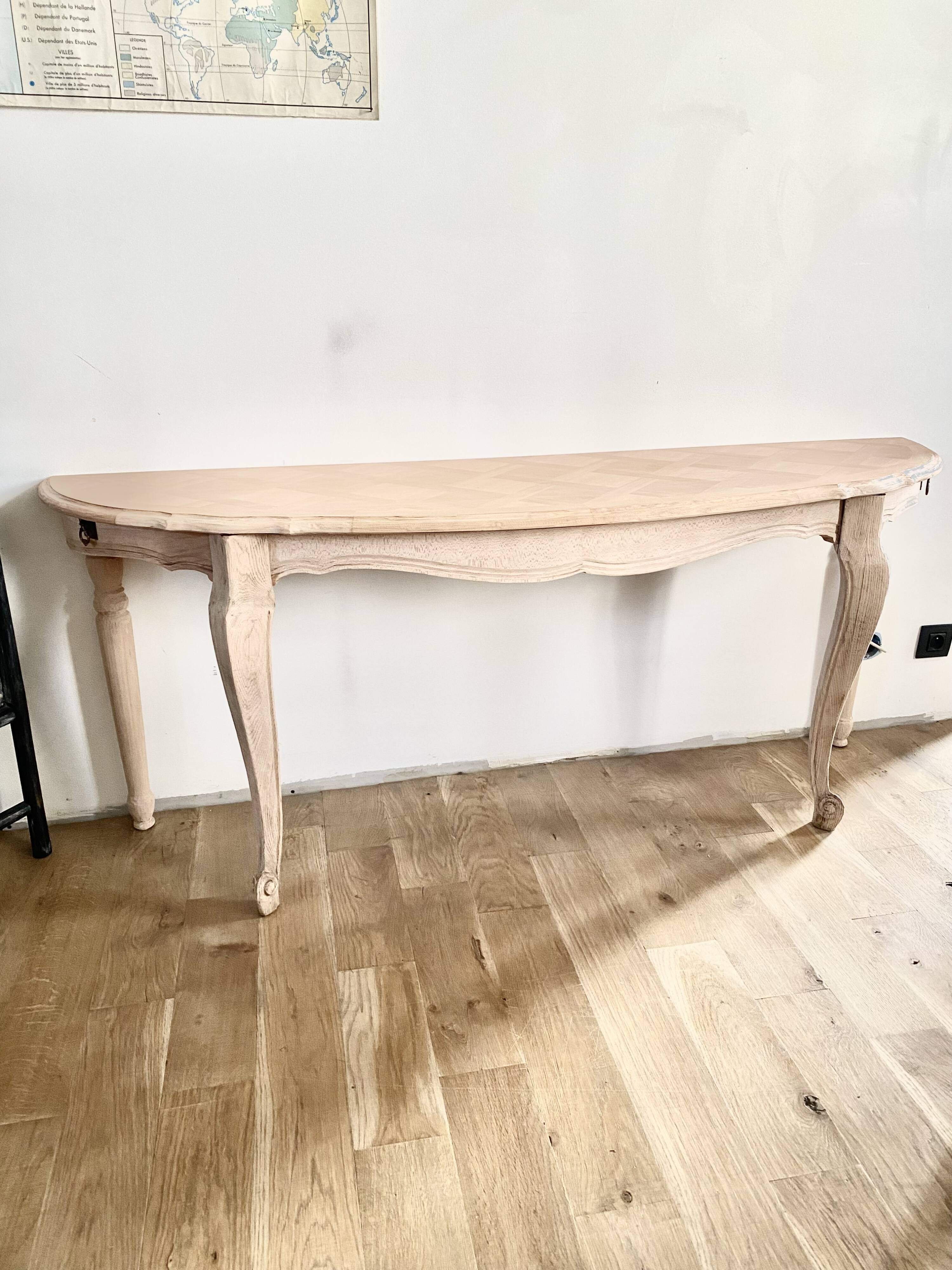 Large castle entrance console