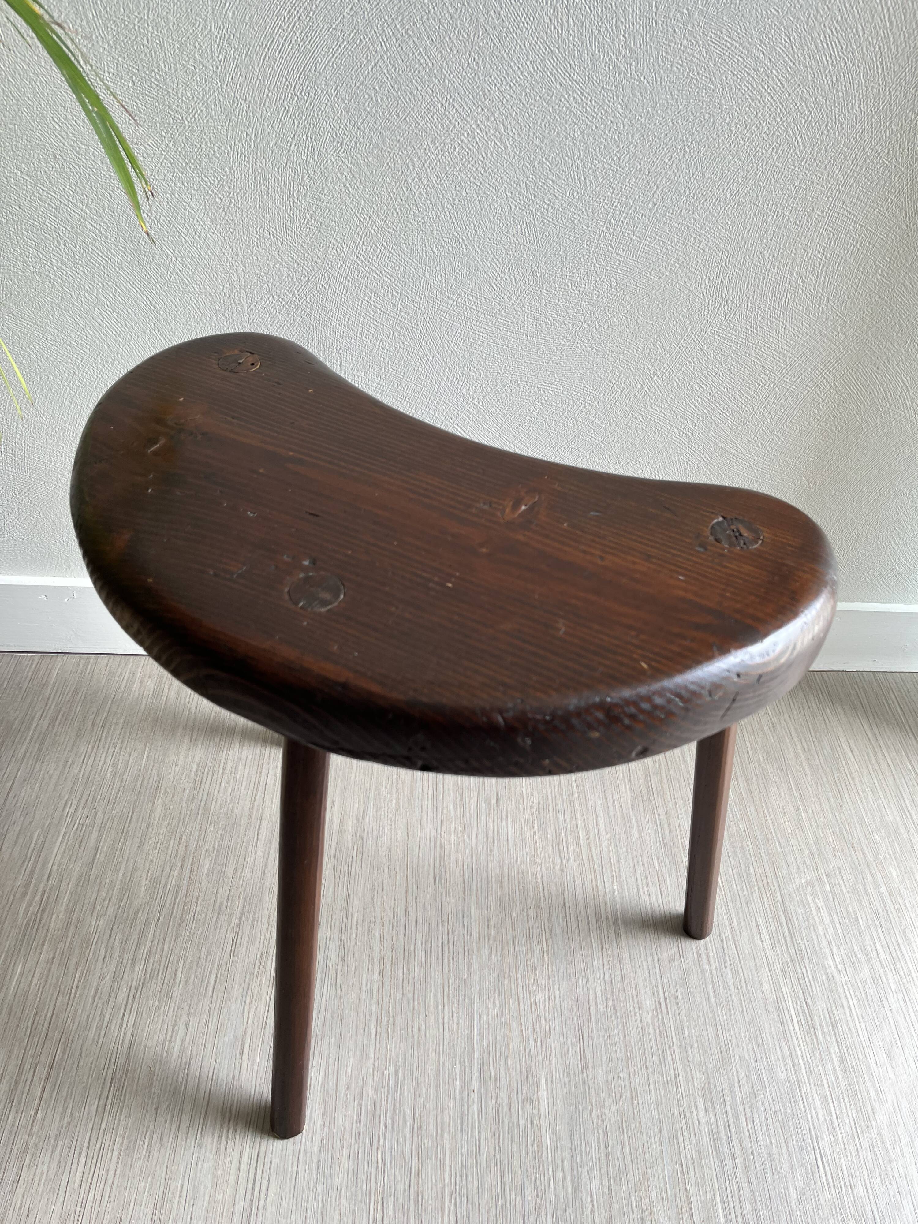 Tabouret bois tripode