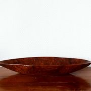 Coupe oblongue en bois brutaliste