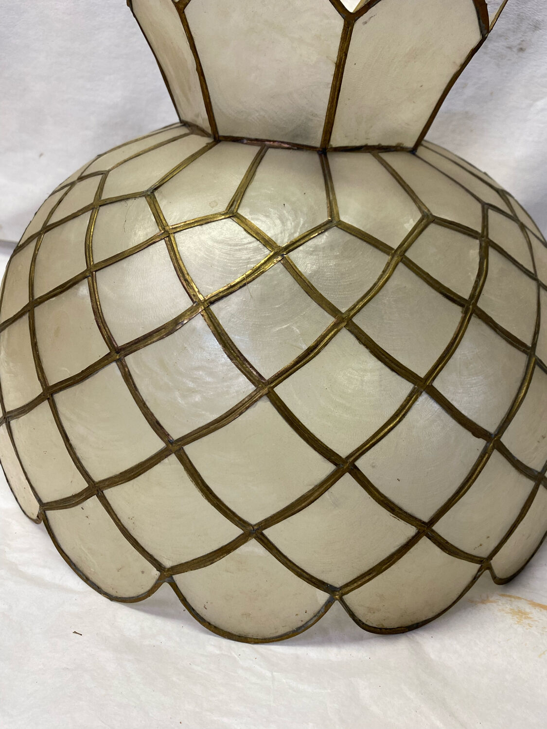 Old mother-of-pearl and brass suspension