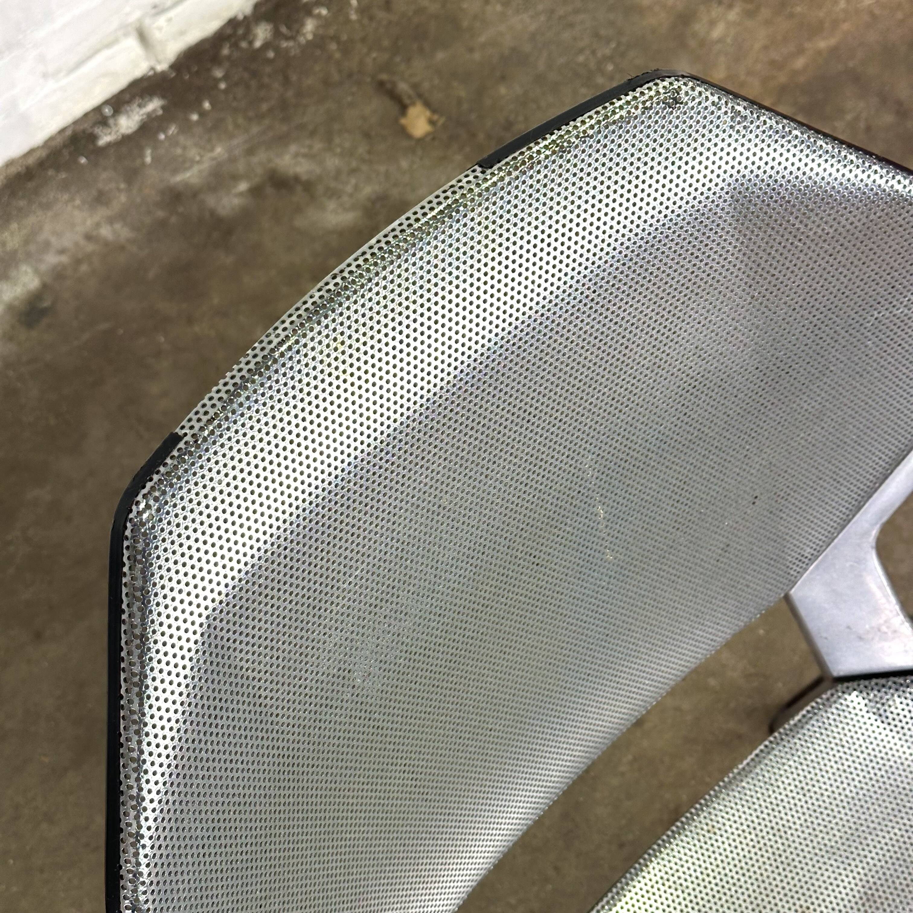 Metal space age stool Fröscher Sitform