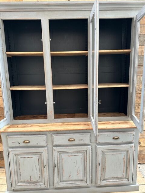 Oak vessel with grey patina