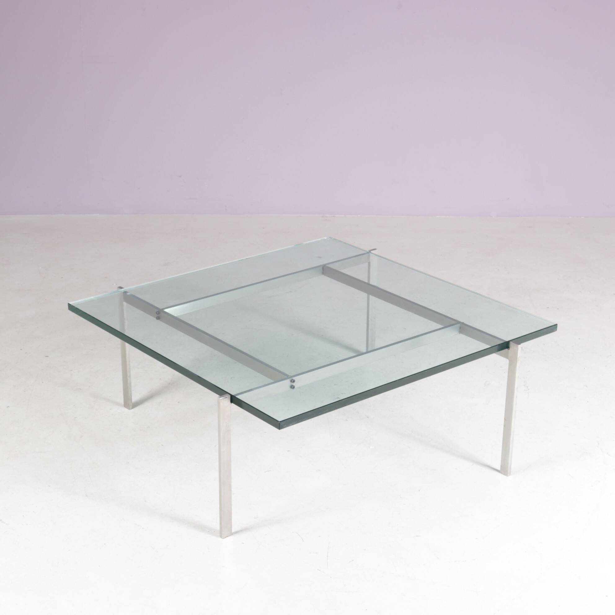 Table basse des années 1970 Poul Kjaerholm Modèle : PK61 (non signée)