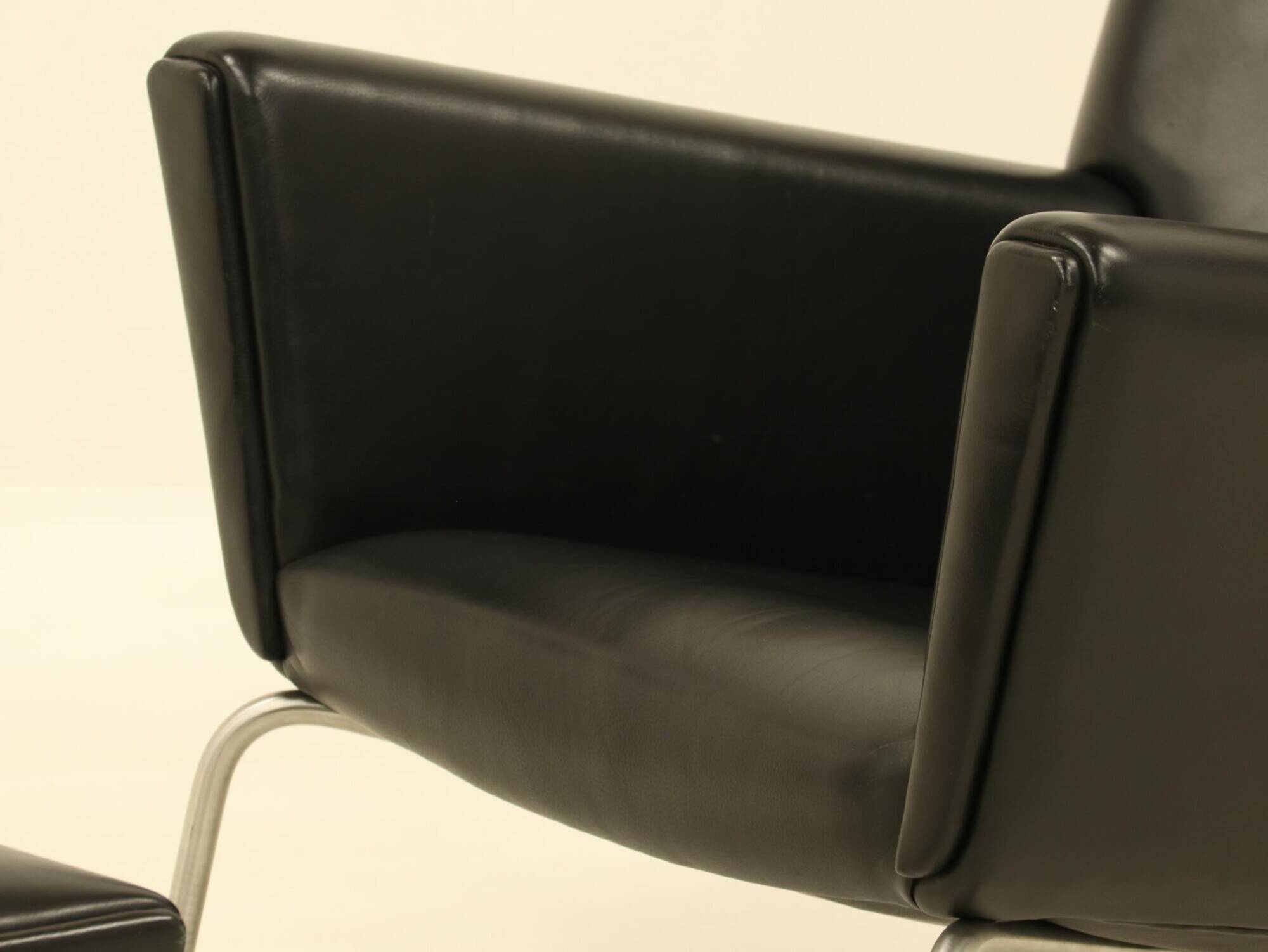 Wing chair & matching ottoman – CH445 & CH446 – by Hans Wegner