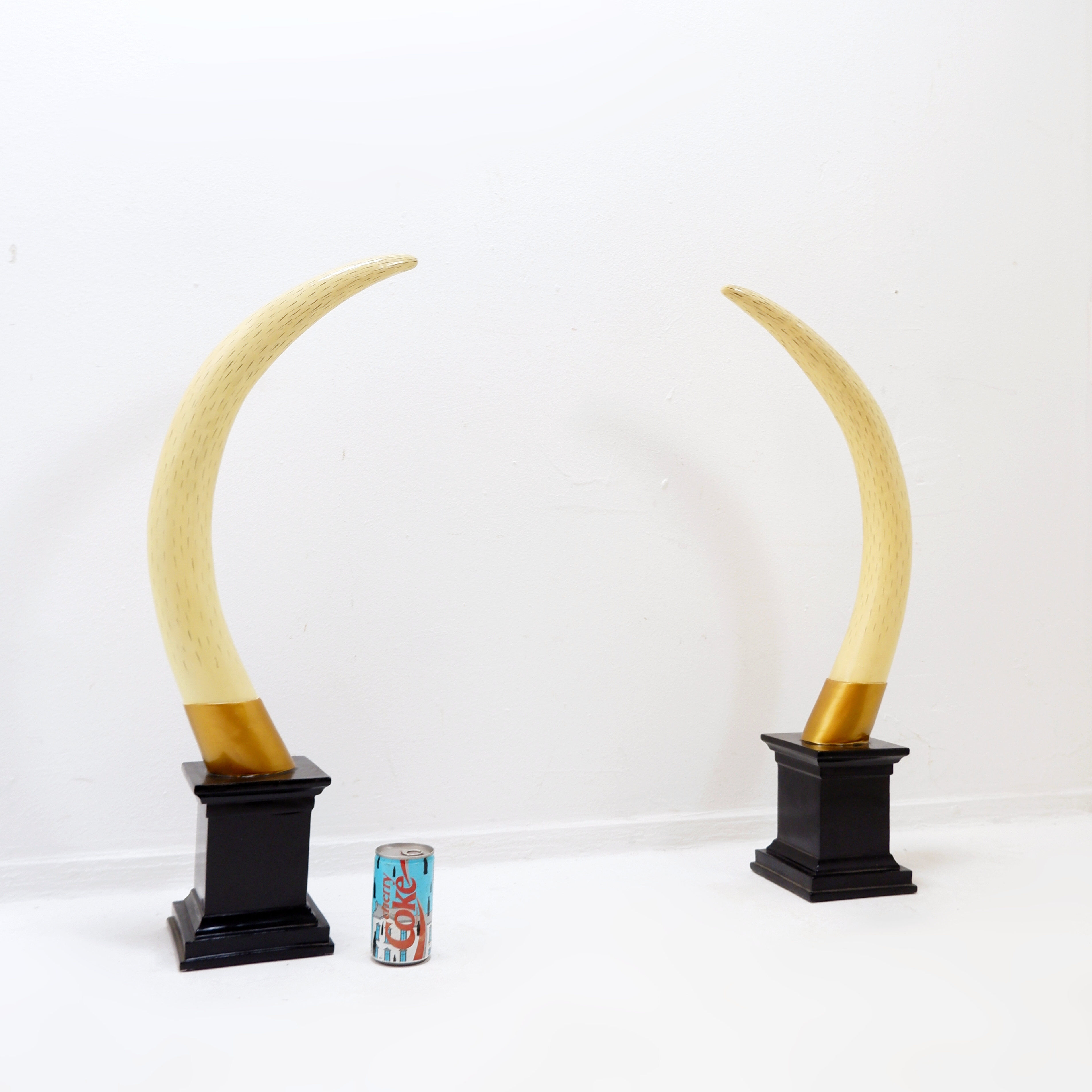 Pair of fake elephant tusks - 20th century H:82cm