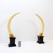 Paire de fausses défenses d'éléphant - 20ème siècle H:82cm