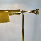 Articulated French library reading floor lamp made in brass, by Boulanger from 1980's. Height adjus