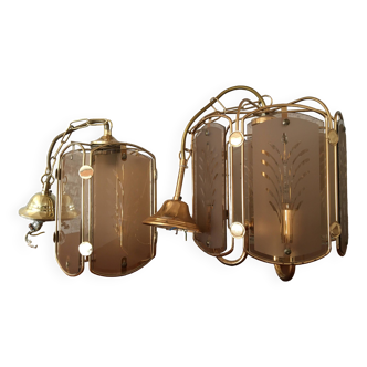 Art Deco pendant light in brass and chiseled polished glass