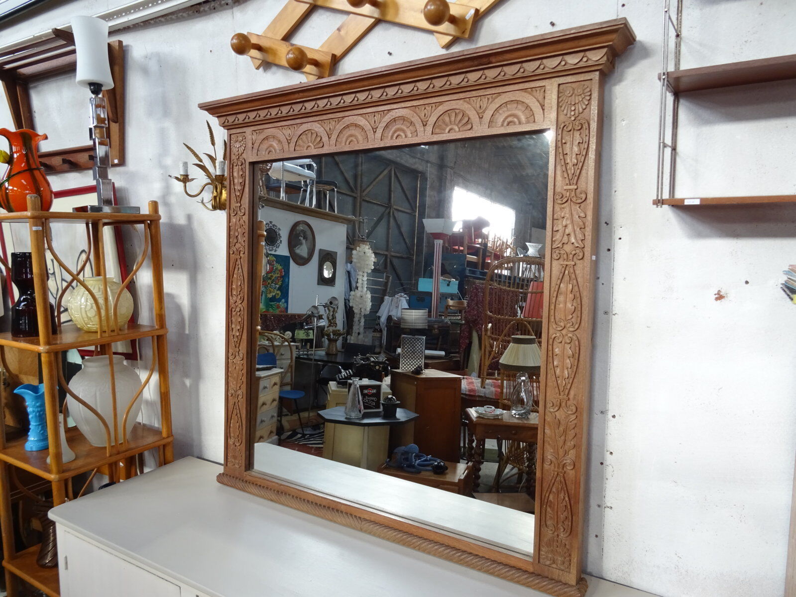 Sculpted mirror 130 x 117 cm